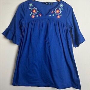 Lands End Embroidered Top Medium 10-12